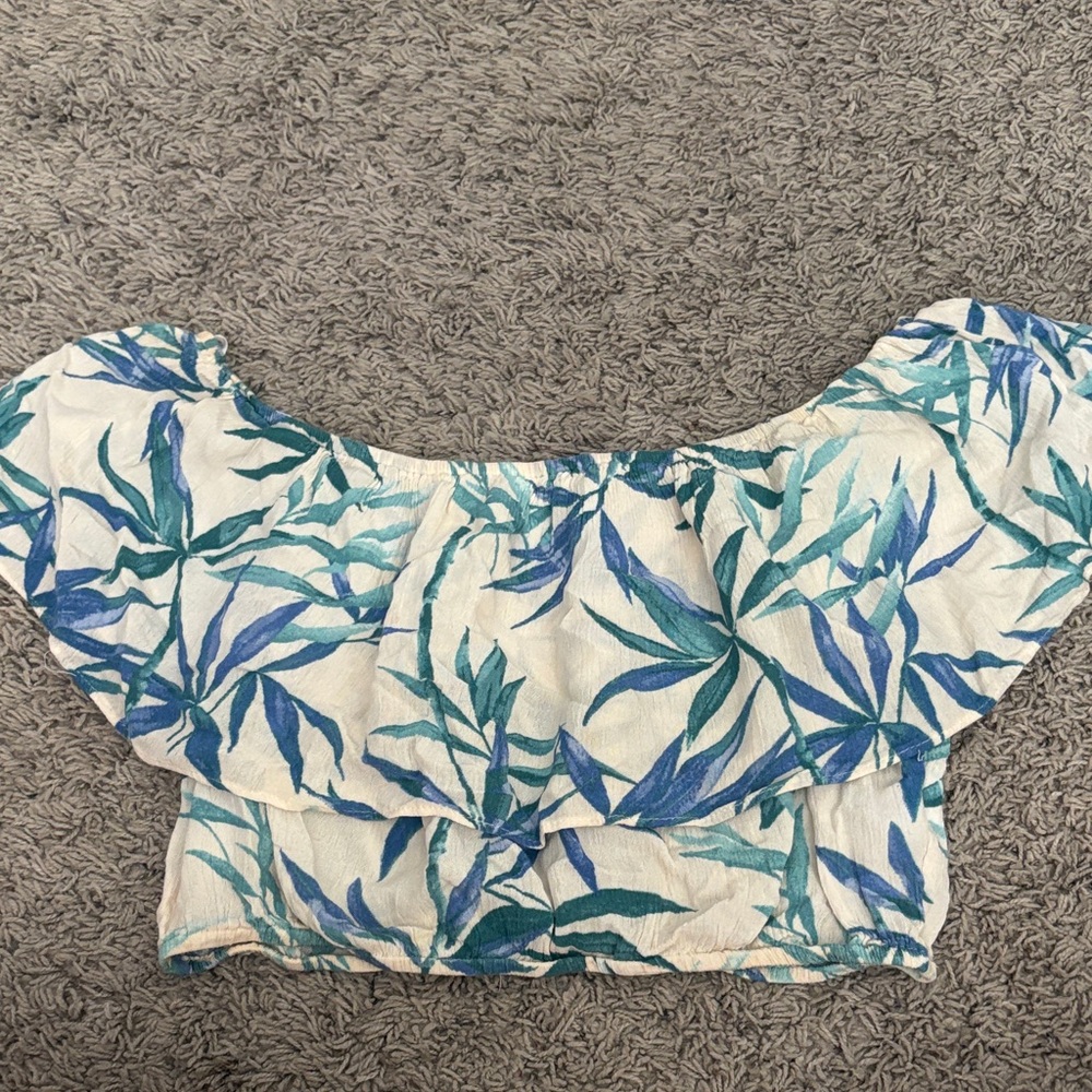 Forever 21 Blue and Green Leaf Print Crop Top